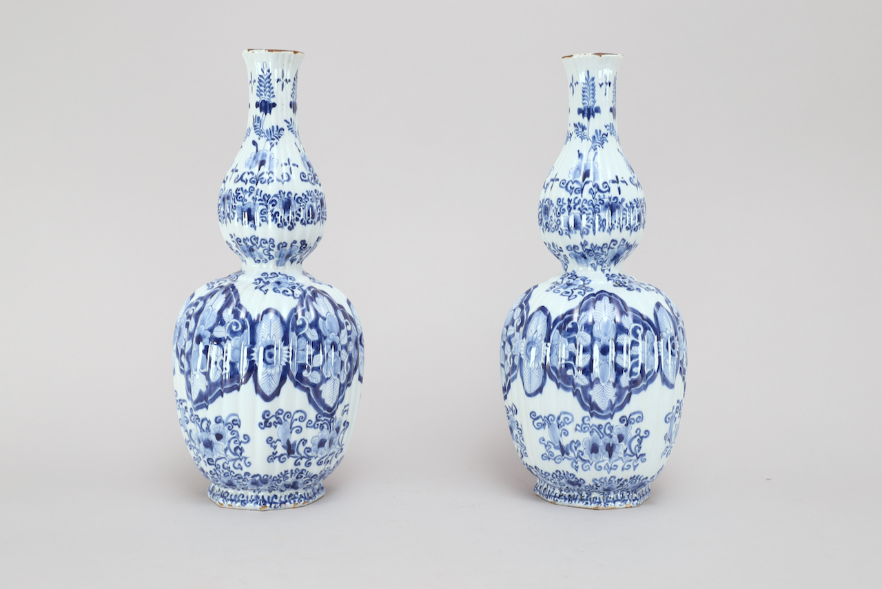 IMG_7911 Pair of Delft vases - Image 1
