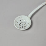 Porcelain sprinkling spoon - Image 3