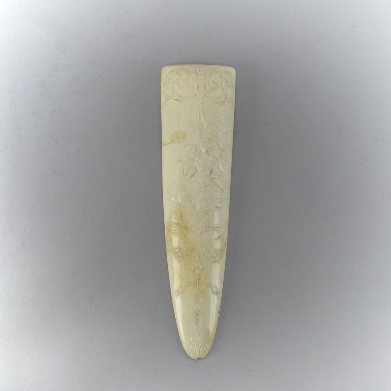 Râpe à tabac en ivoire (3) Tobacco rasp - Image 1