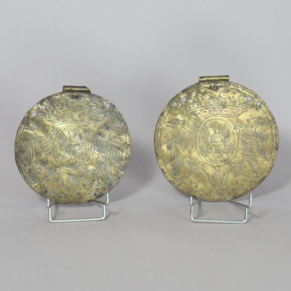 Plaques muletières en laiton